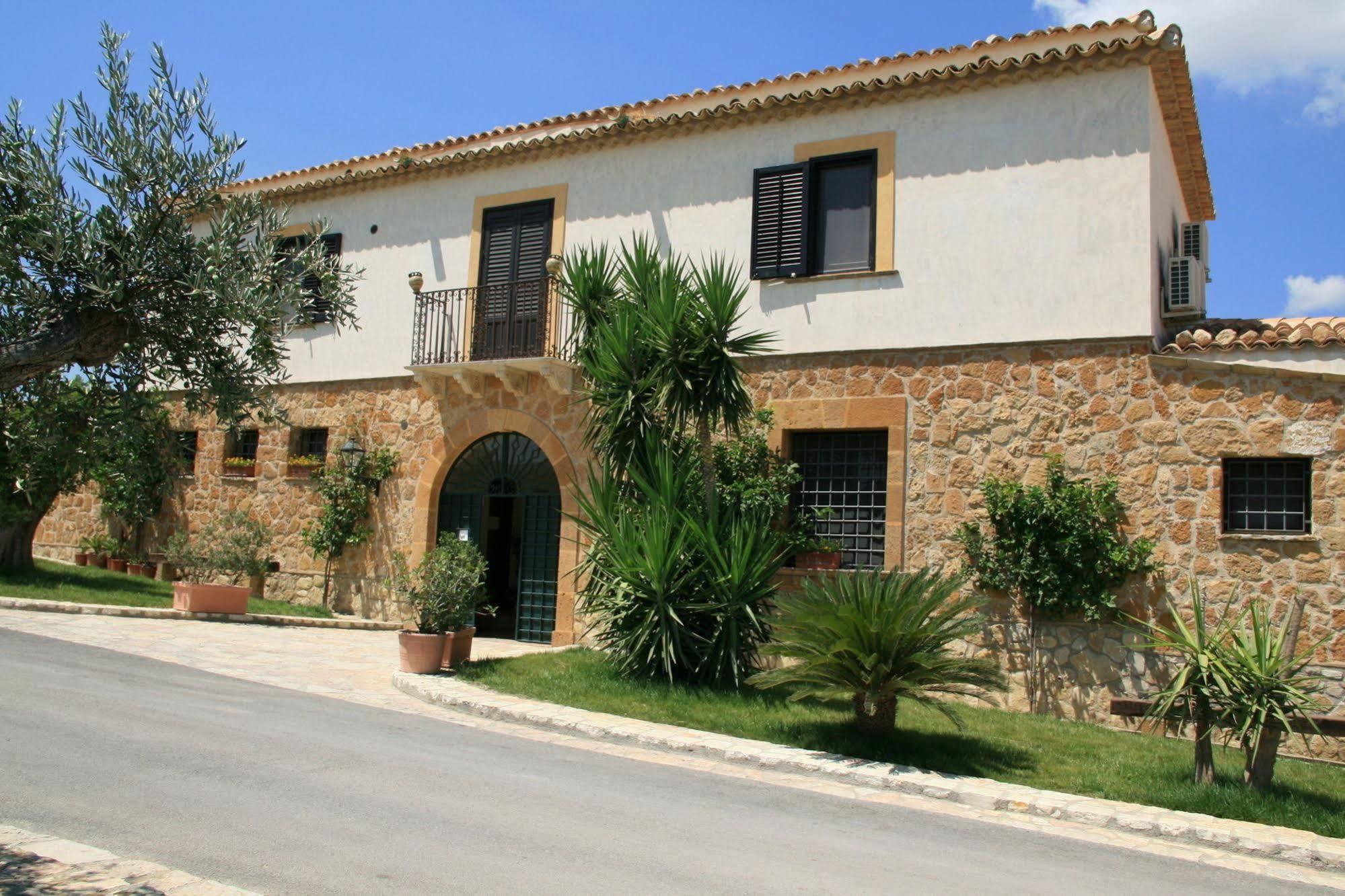 Don Giovanni Hotel Sambuca di Sicilia Exterior foto